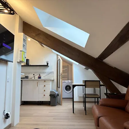 001 4 Nations Apartmán